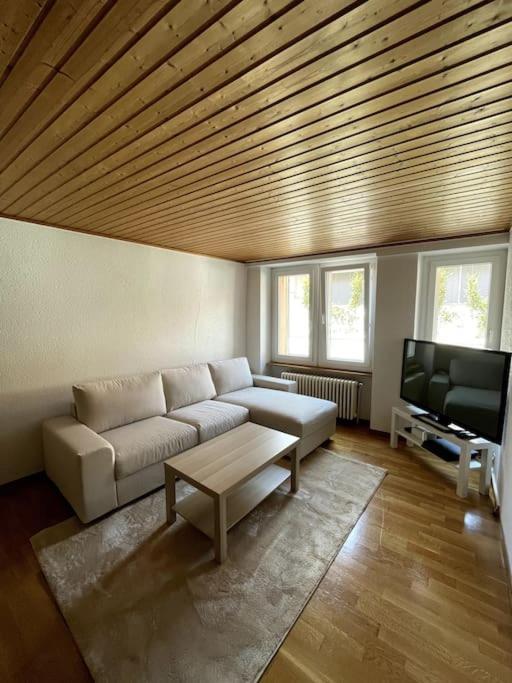 Appartement Avec Love Room ปาแยร์น ภายนอก รูปภาพ